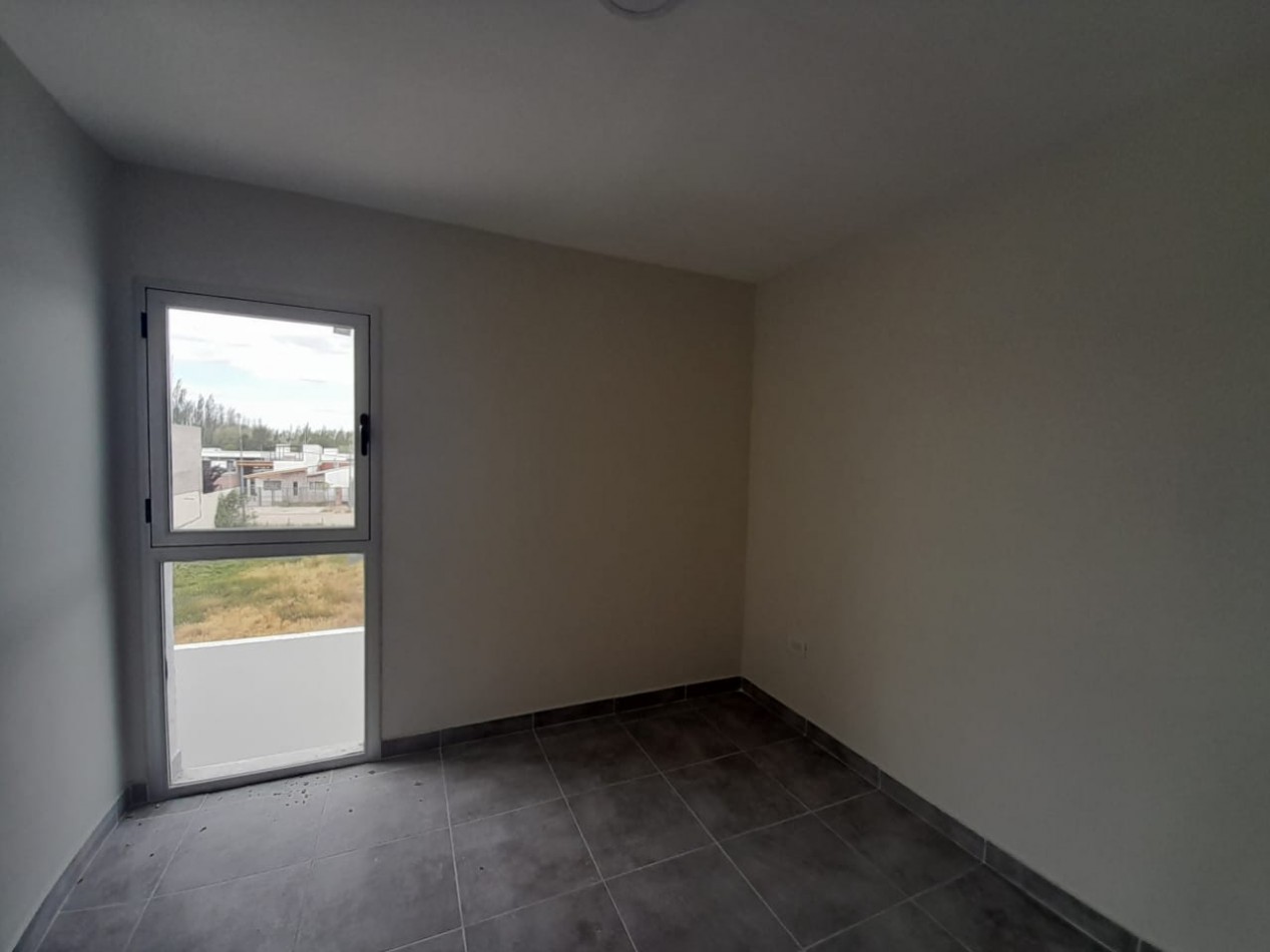 DEPARTAMENTO EN VENTA - GRAL. ROCA - RIO NEGRO