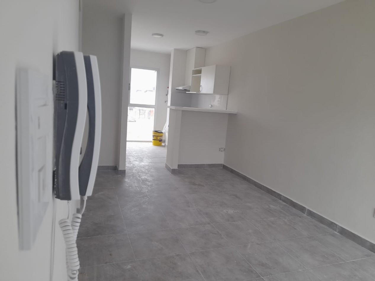 DEPARTAMENTO EN VENTA - GRAL. ROCA - RIO NEGRO